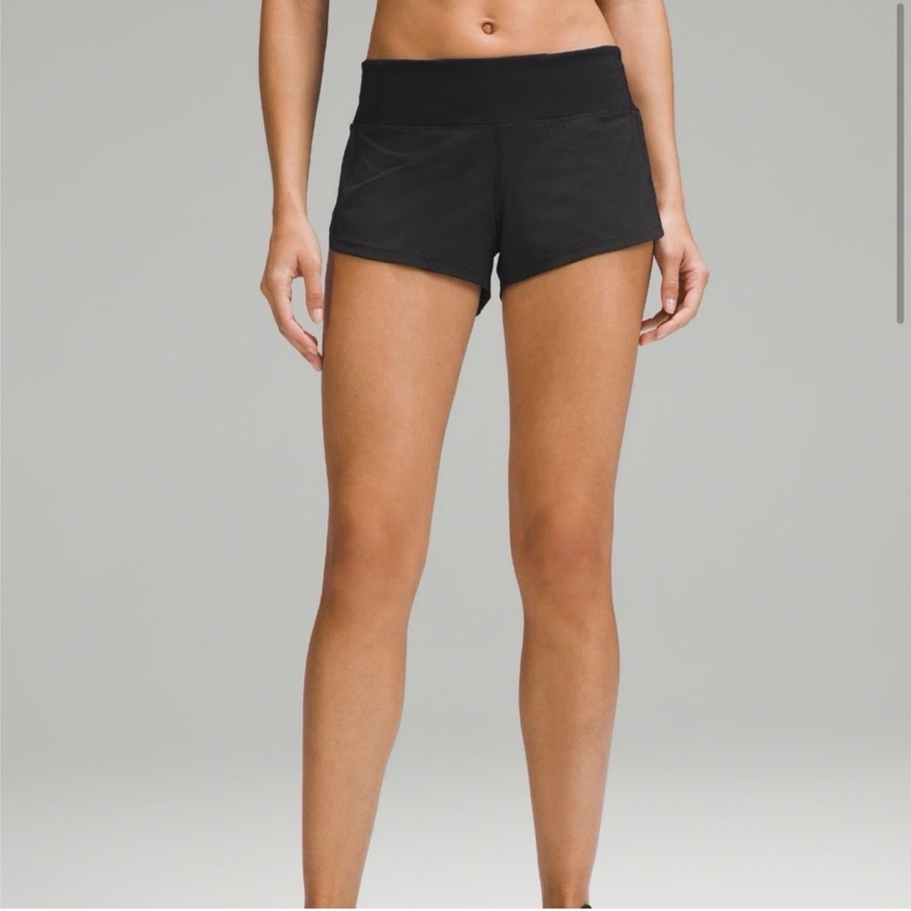 Lululemon Speed Up Shorts Size 6